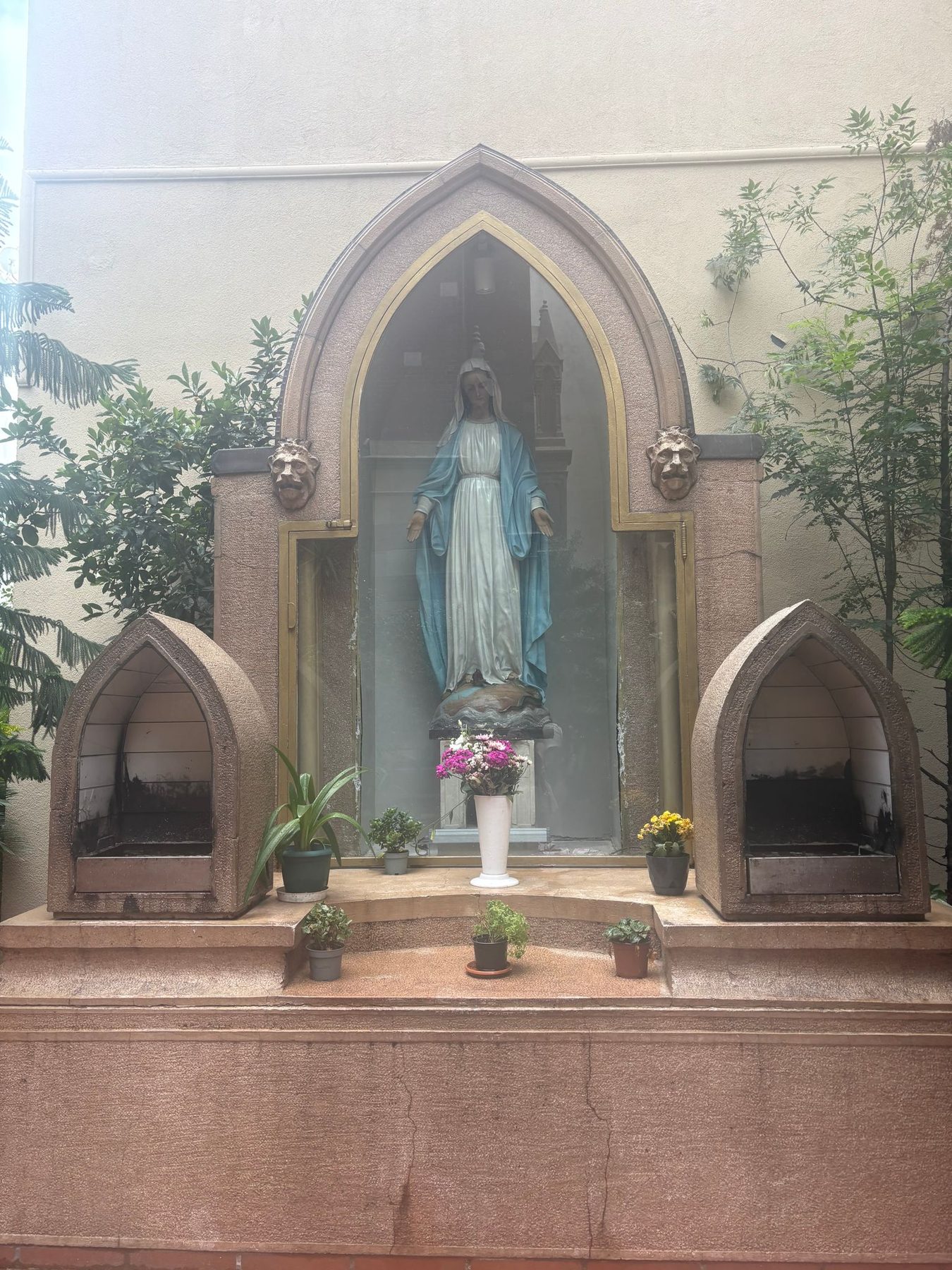A shrine to the Virgin Mary in a stone niche in Istanbul